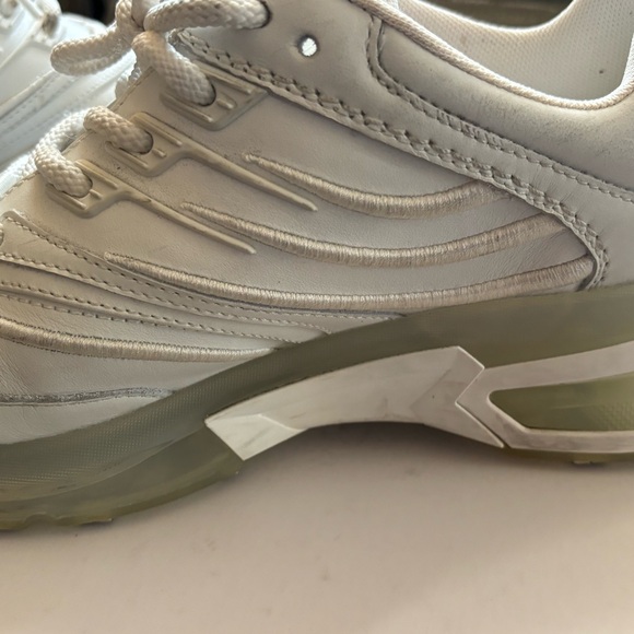 Givenchy Chito Sneakers - Picture 11 of 15